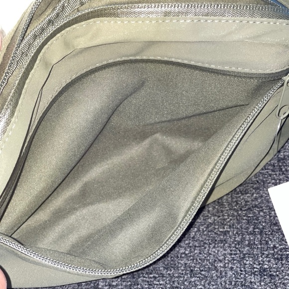 OBE’ Waist pack Bag - Picture 11 of 12